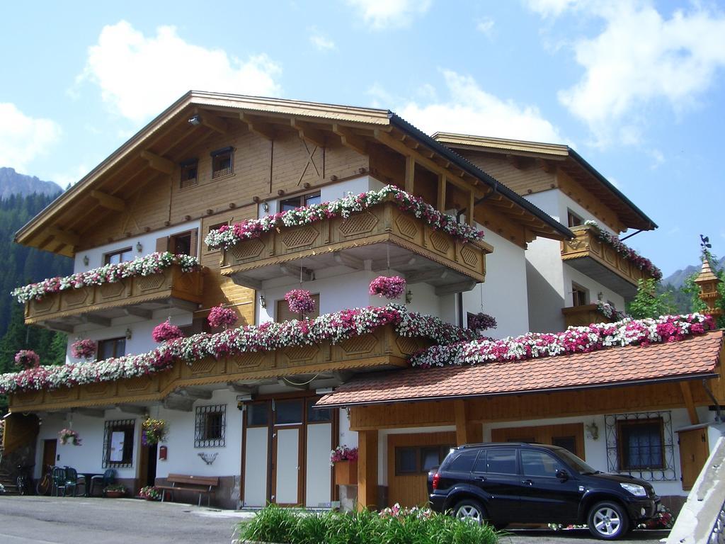 Chalet Brigitte B&B Arabba Exterior foto