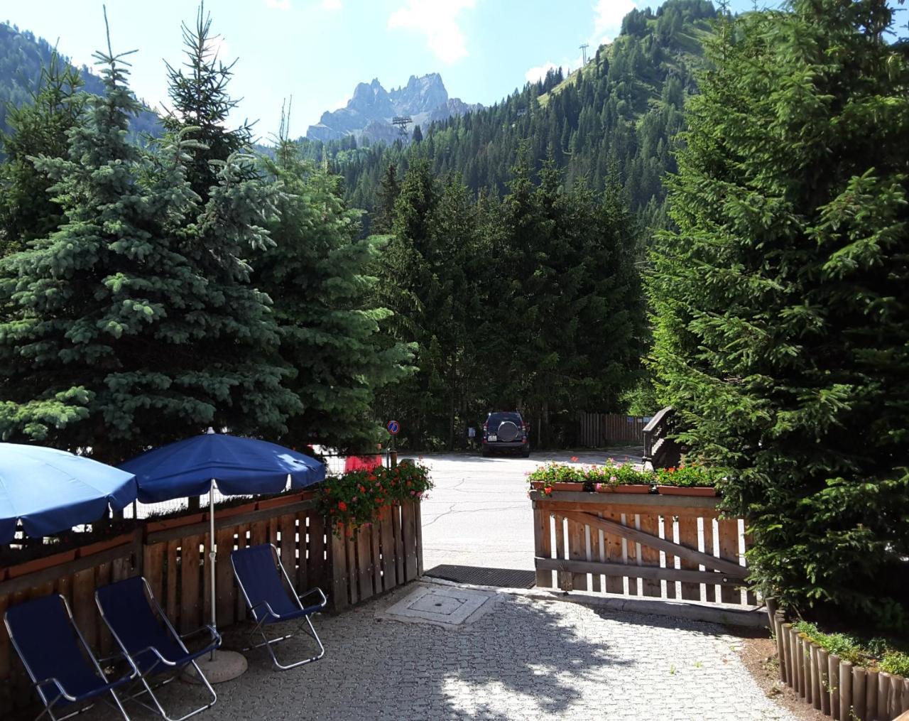 Chalet Brigitte B&B Arabba Exterior foto